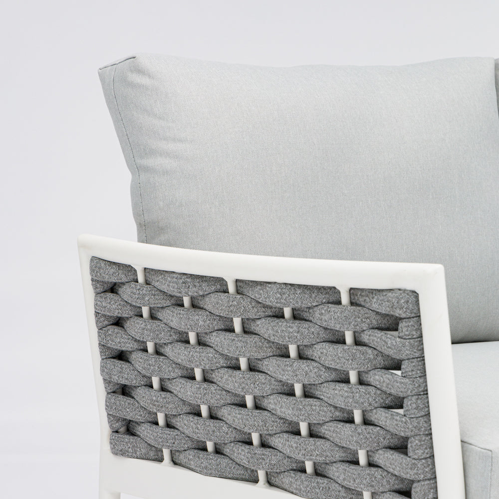 Sofá 2 plazas Walga aluminio blanco cojín gris claro | Kubu #