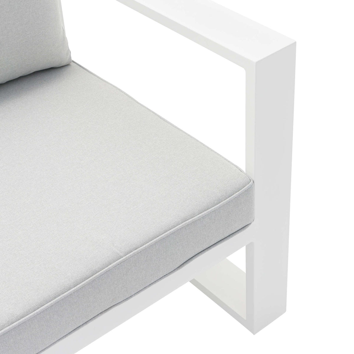 Sofá Individual Niland Aluminio Blanco y Cojines Gris Claro | KUBU #