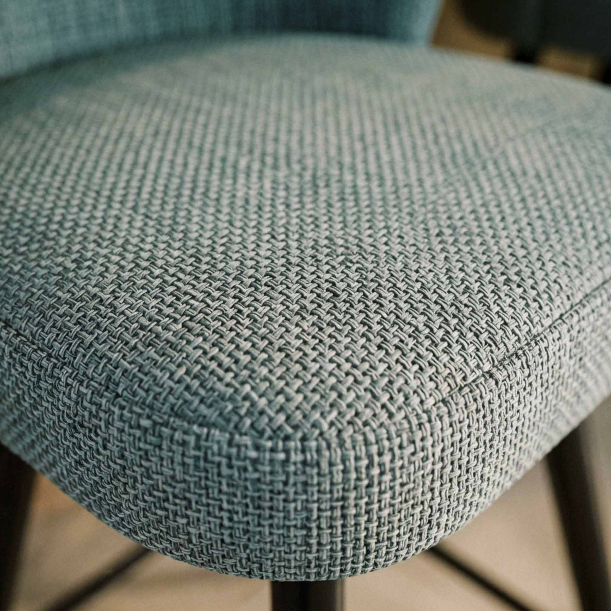 Taburete Alto Langford Aqua | Confort y estilo | KUBU #