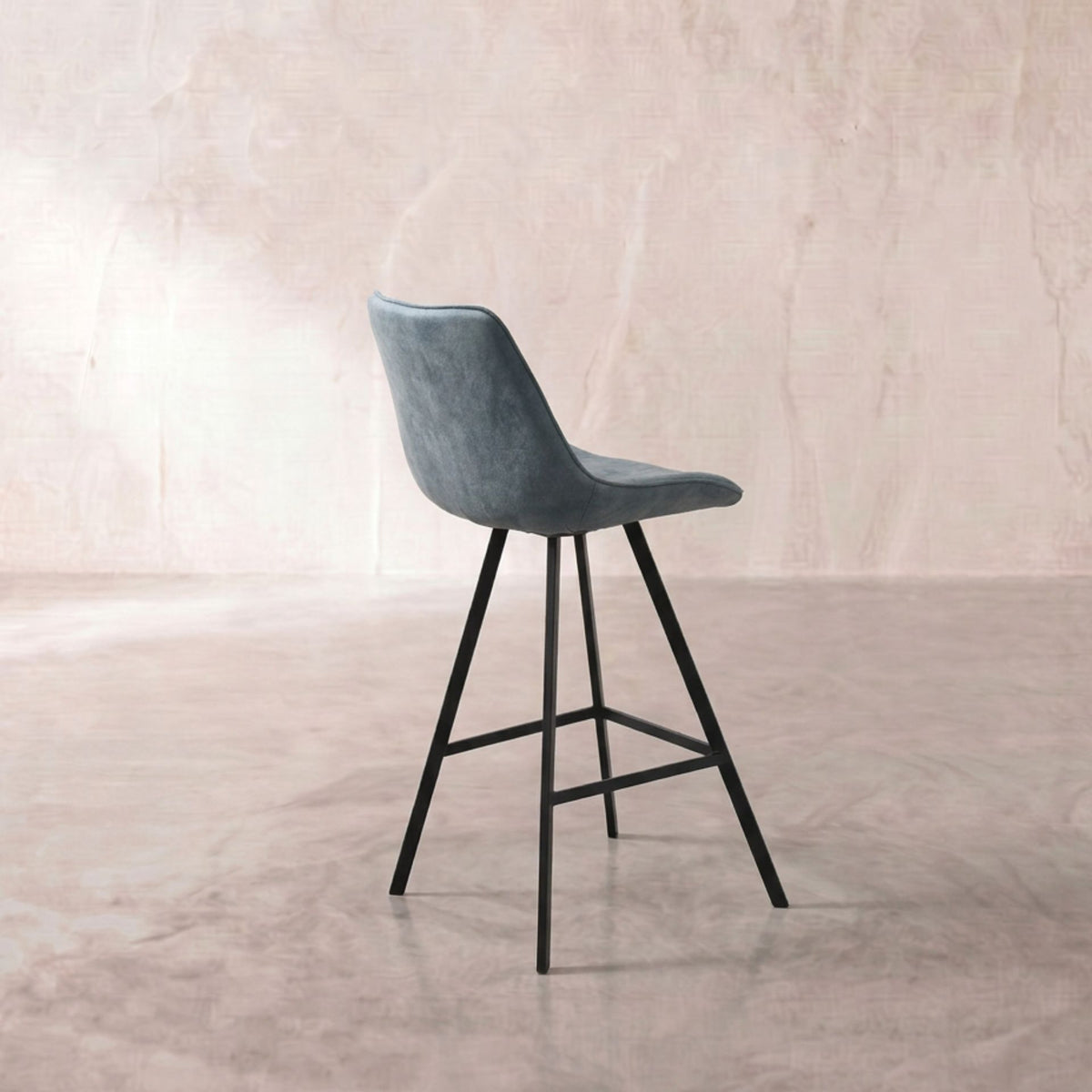Taburete Alto Langley Petrol | Elegancia y Confort Atemporal | KUBU #