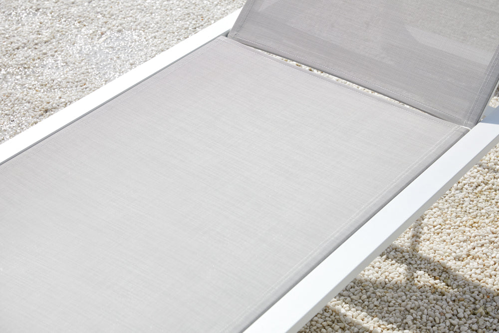 Tumbona Onix aluminio blanco textilene gris claro | Kubu #